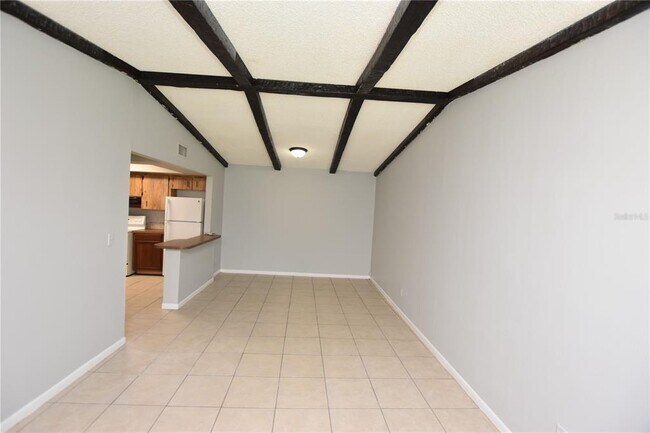 Building Photo - 3031 St Paul Dr