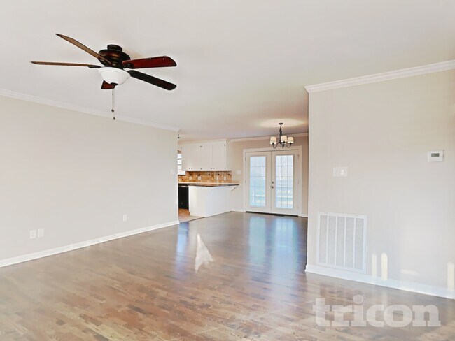 Foto del edificio - 137 Deercroft Dr