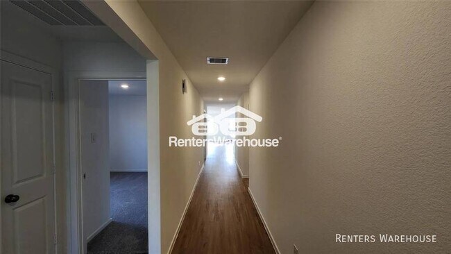 Foto del edificio - LEASE YOUR DREAM HOME