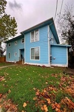 Building Photo - 209 W 6th St