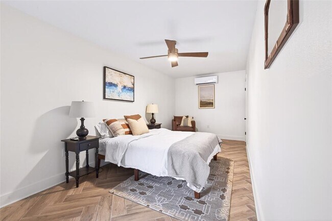 Foto del edificio - 1706 Palma Plaza