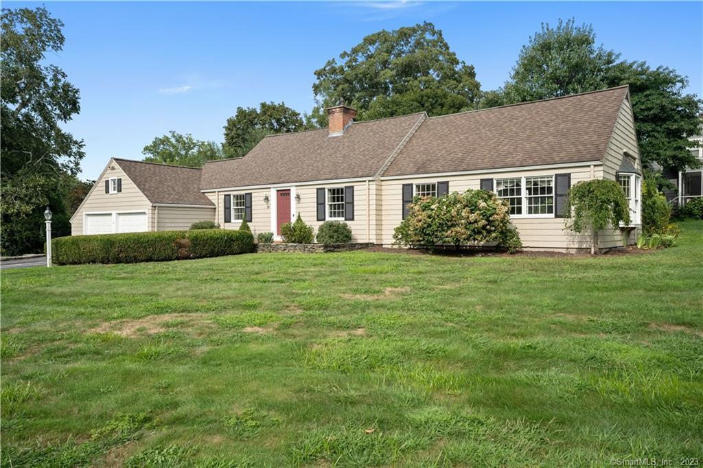 Primary Photo - 19 Orchard Ln