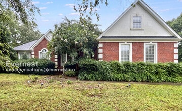 Building Photo - 607 Castle Dr