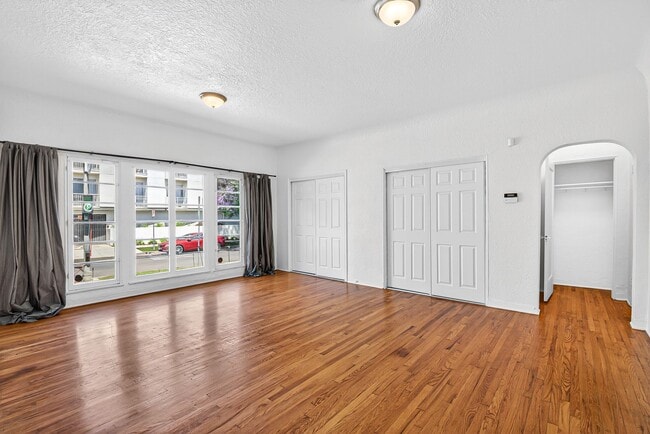 Building Photo - 1503 S Shenandoah St