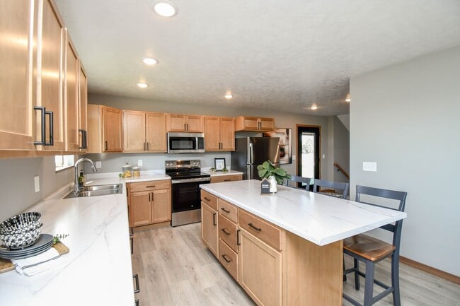 Building Photo - 3900 S Caballo Ct