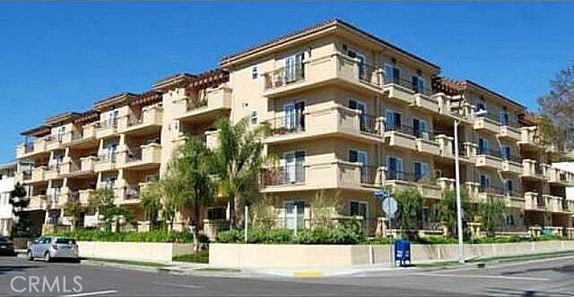 Foto principal - 11911 Mayfield Ave
