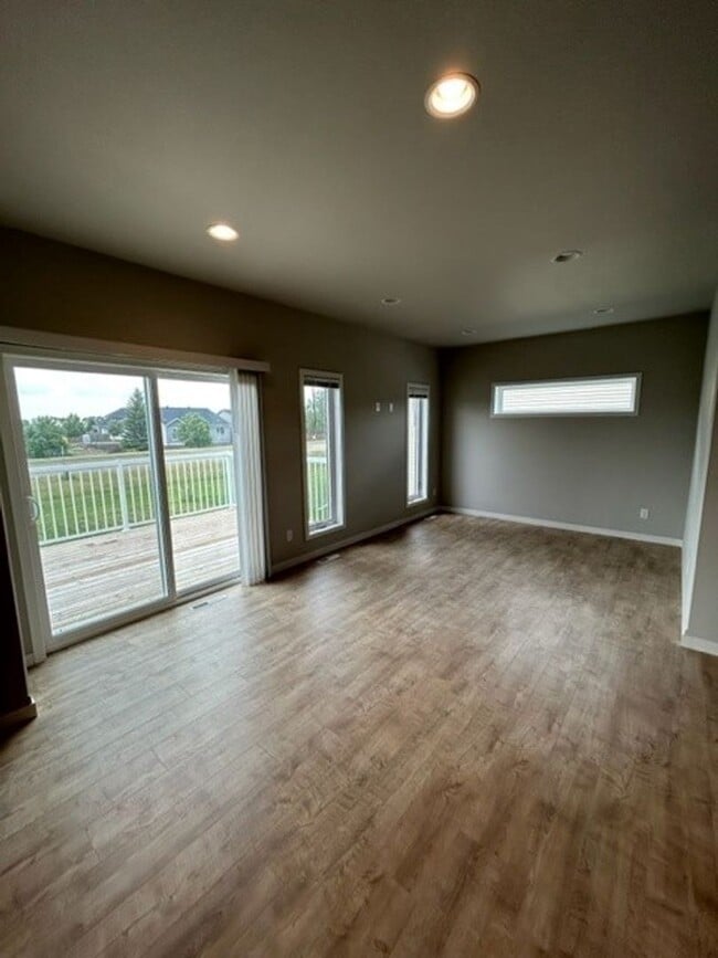 Foto del edificio - 3027 39th Ave S