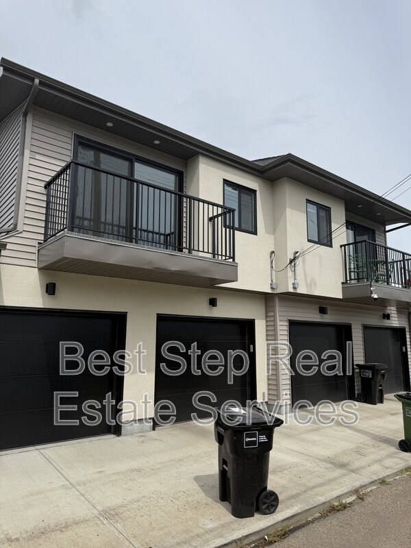 Photo principale - 8311-8376 76 Ave NW