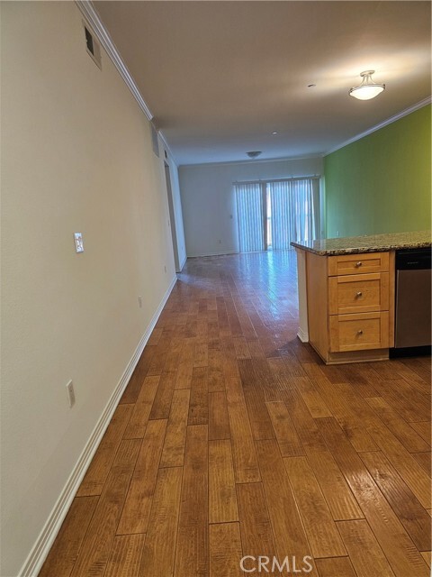 Foto del edificio - 214 S Alexandria Ave