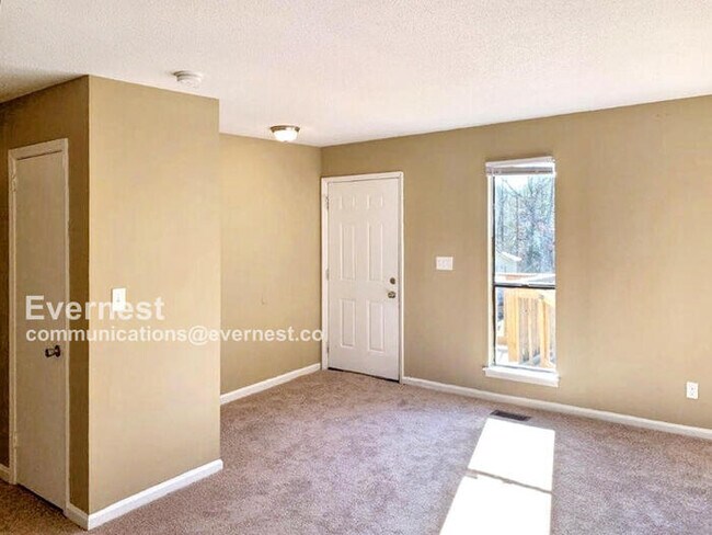 Foto del edificio - 700 15th Ct NW