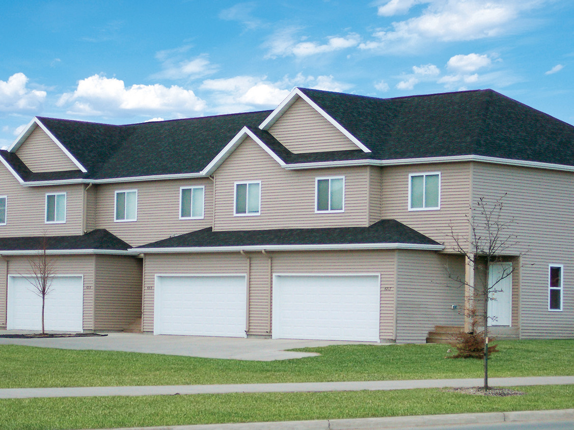 Primary Photo - Creekside Townhomes