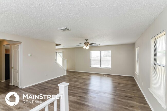 Foto del edificio - 1218 Crossing Oaks