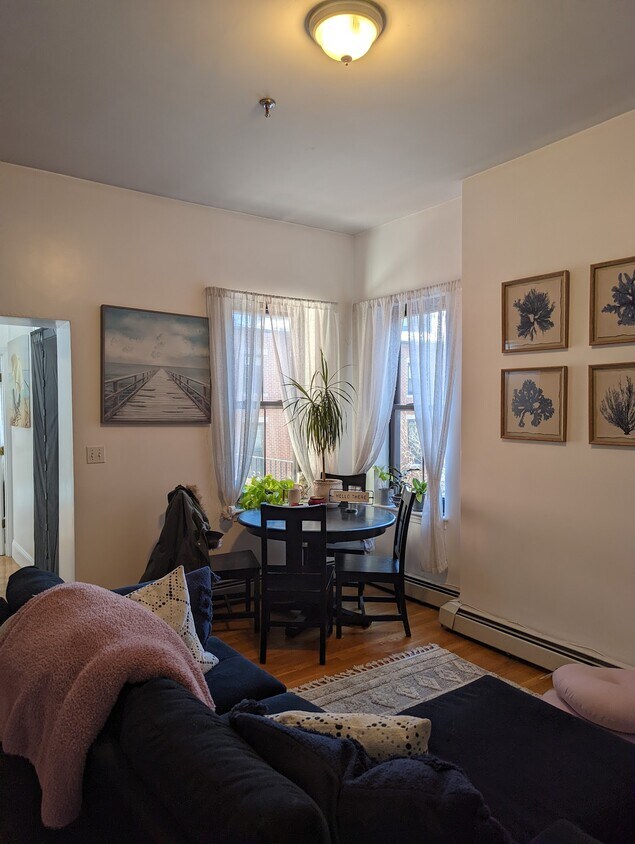 Primary Photo - 460 Shawmut Ave