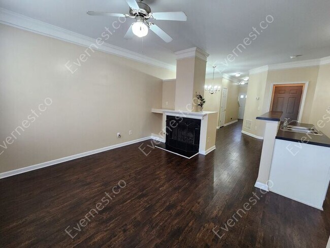 Building Photo - 911 Abbey Park Way