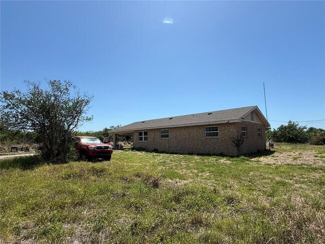 Foto del edificio - 2122 Gulf City Rd