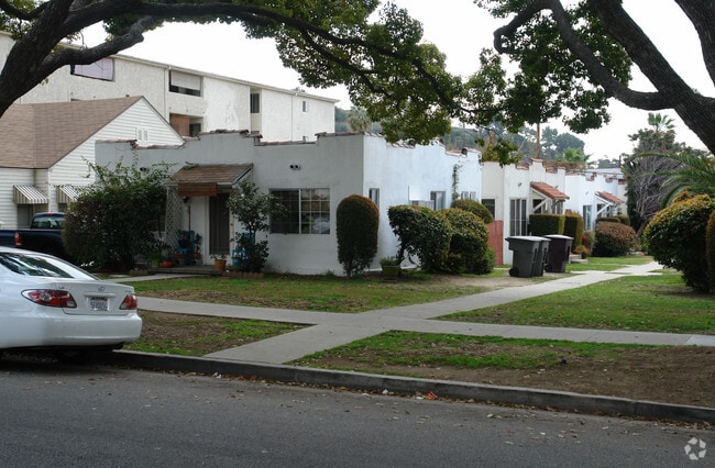 Building Photo - 1408-1410 Rock Glen Ave