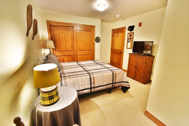 Foto del edificio - 724 E Anemone Trail
