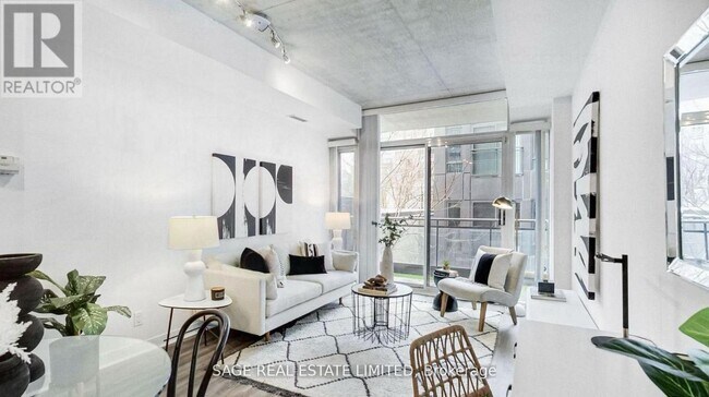 Photo du bâtiment - 127 Queen St E