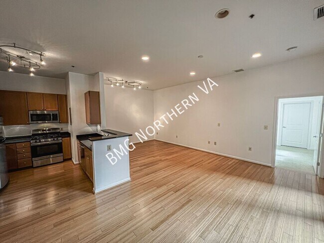 Foto del edificio - 309 Holland Ln