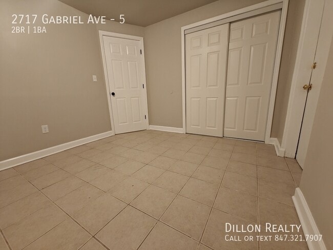 Foto del edificio - 2717 Gabriel Ave