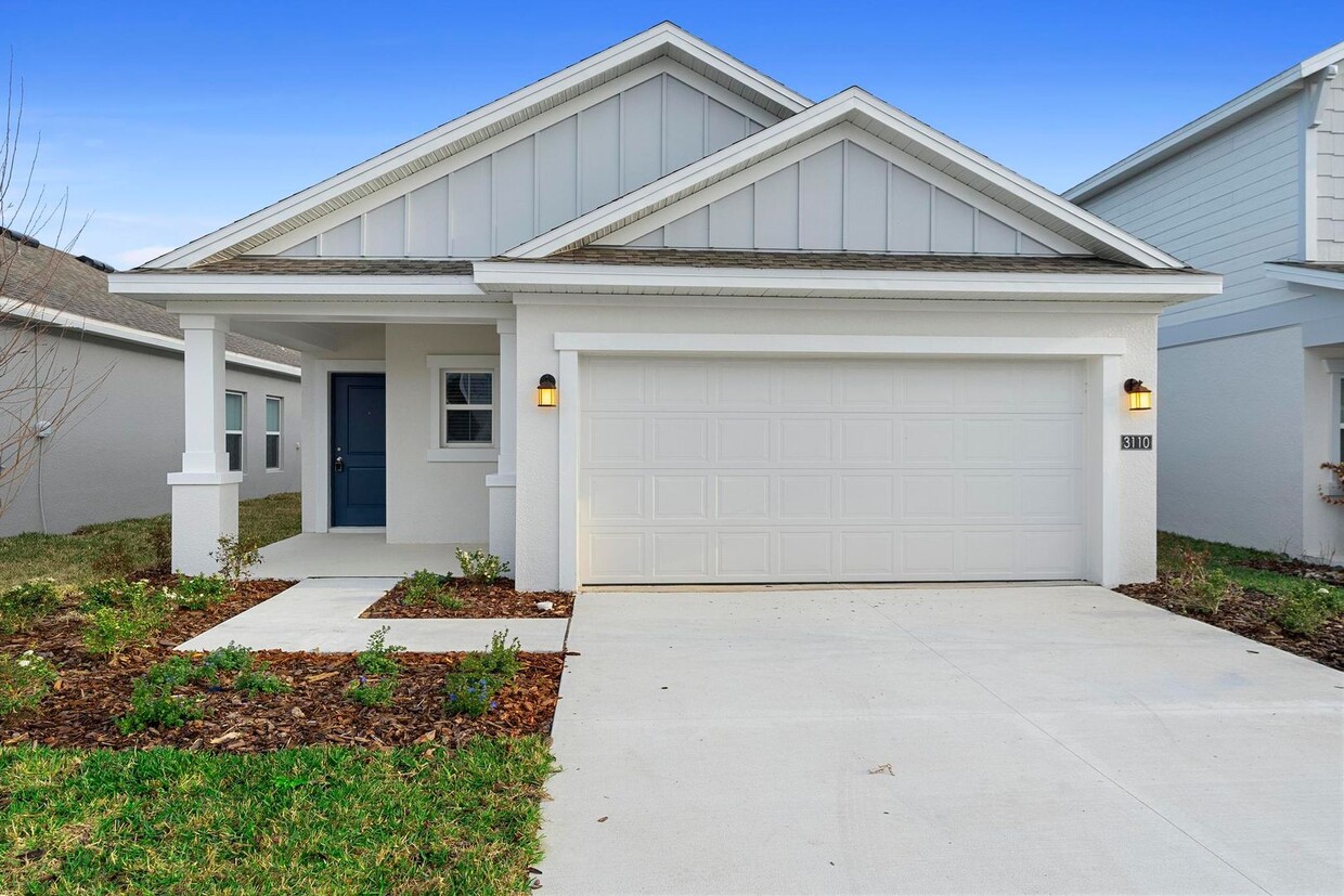 Foto principal - Brand New 3-Bedroom Home on Retention Pond