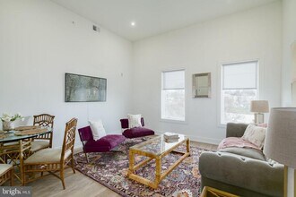 Building Photo - 5013 Springfield Ave