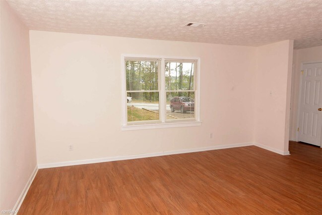 Foto del edificio - 5268 Redan Rd