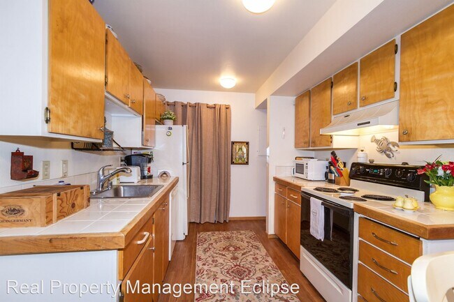 Foto del edificio - 2 br, 1 bath House - 14148 74th PL NE #A12