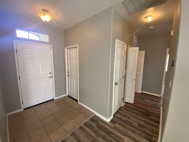 Foto del edificio - Pet Friendly home coming soon!