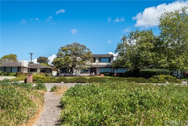 Building Photo - 2216 Paseo Del Mar