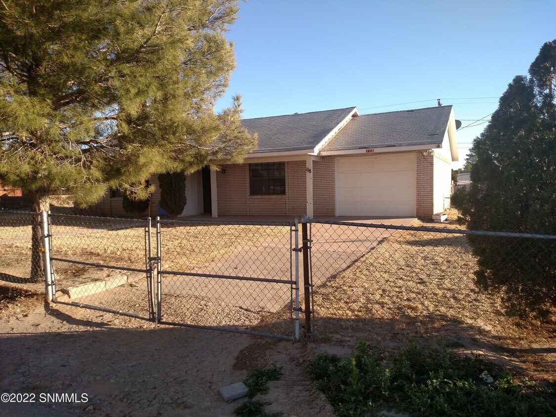 Primary Photo - 118 Palmilla Ave