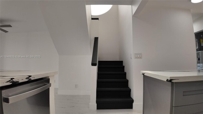 Building Photo - 2801 SW 87th Ave