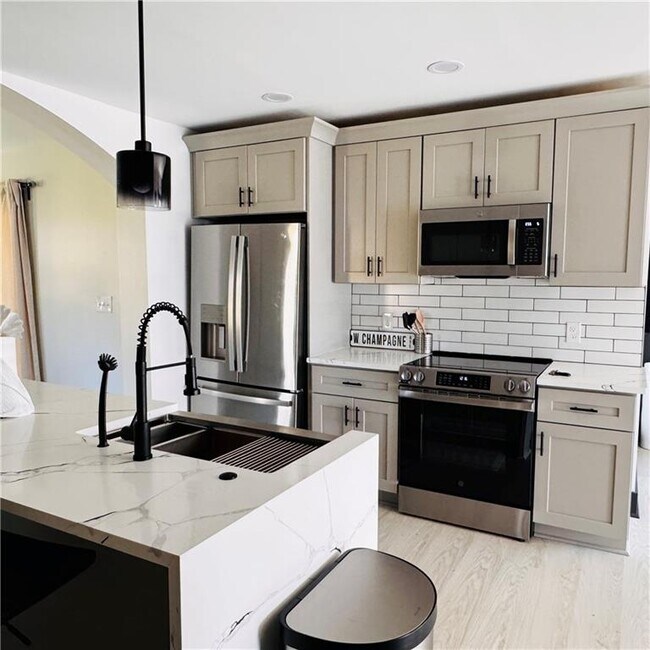 Foto del edificio - 2054 Fargo Pl SE