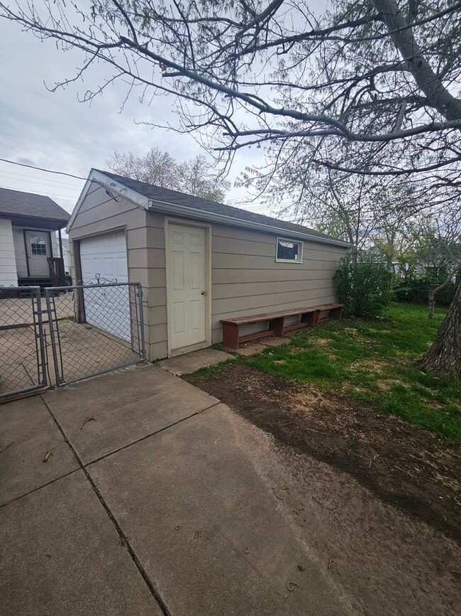 Foto del edificio - 4 BED | 2 BATH | SINGLE-FAMILY HOME | NORT...