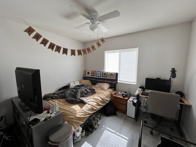 Foto del edificio - 120 E Shady Grove Dr