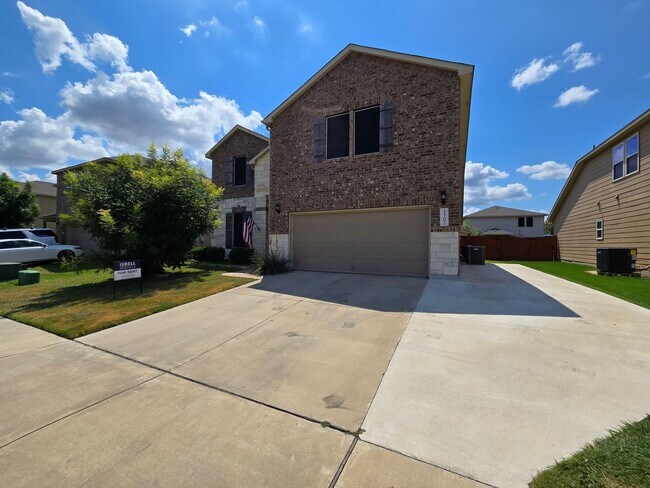 Building Photo - RENT REDUCTION & HUGE RENT SPECIAL - AVAIL...