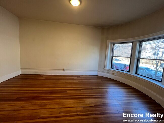 Foto del edificio - 1463 Beacon St