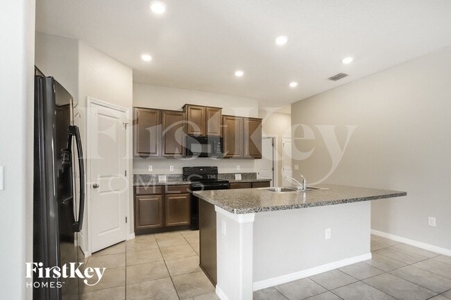 Foto del edificio - 9628 Sage Creek Dr