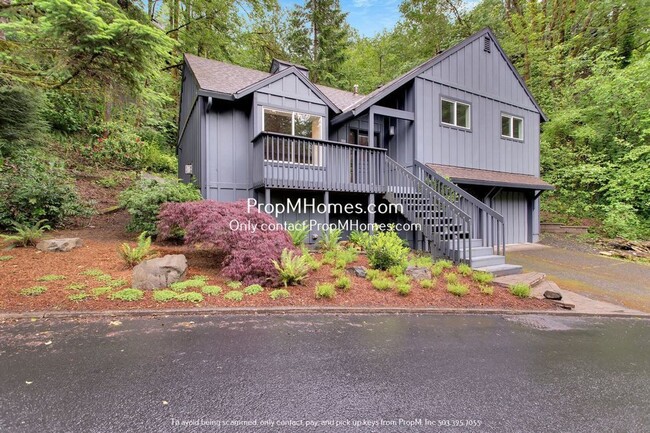 Building Photo - Sylvan Highlands Three-Bedroom Haven with ...