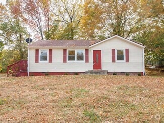 Building Photo - 808 Helton Dr