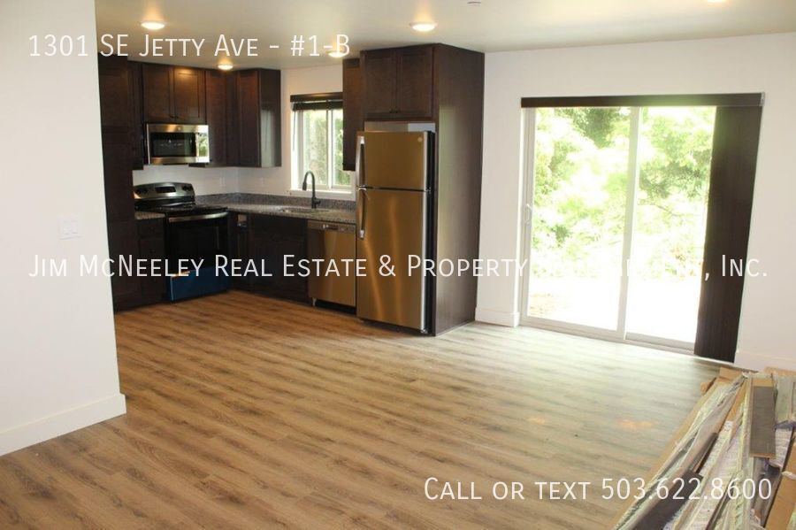 1301 SE Jetty Ave Unit 1B, Warrenton, OR 97146 Room for Rent in