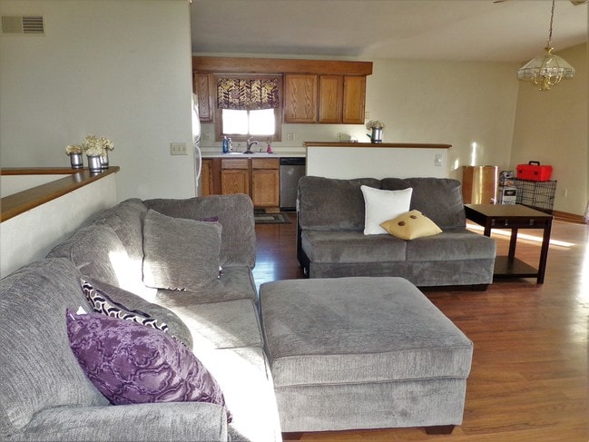 Foto del edificio - 1148 Saddle Ridge W