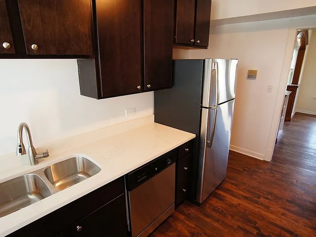 Foto del edificio - 2650 N Saint Louis Ave