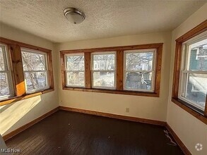 Building Photo - 1022 Fairbanks Pl