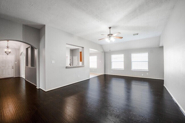 Foto del edificio - 18110 Bare Branch Ln