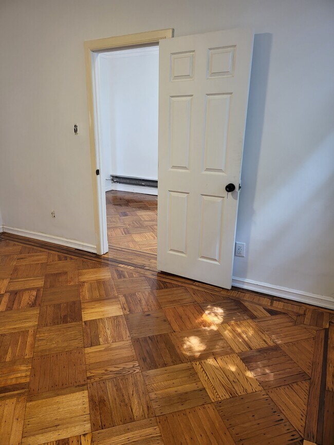 Building Photo - 22 Lefferts Ave