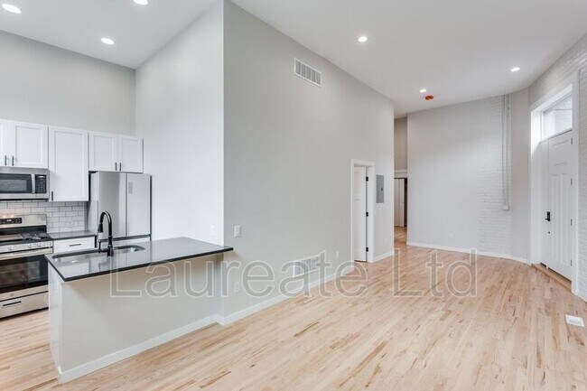 Foto del edificio - 1234 E Colfax Ave