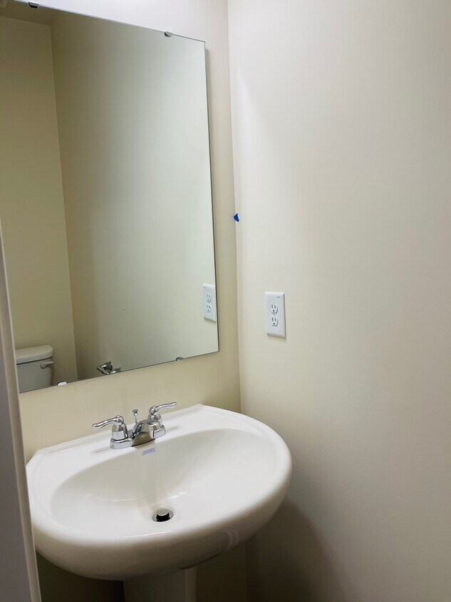 Foto principal - 474 TW Alexander Dr
