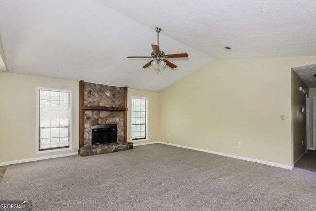 Foto del edificio - 9415 Haley Ct