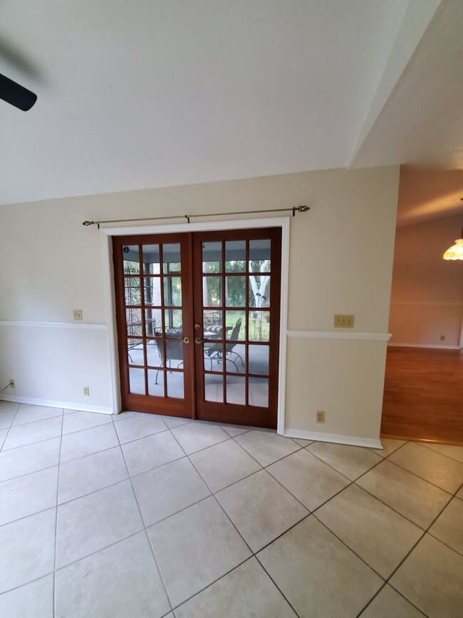 Building Photo - Nokomis, FL 3BR/2BA/2CG SFH in Laurel Pines